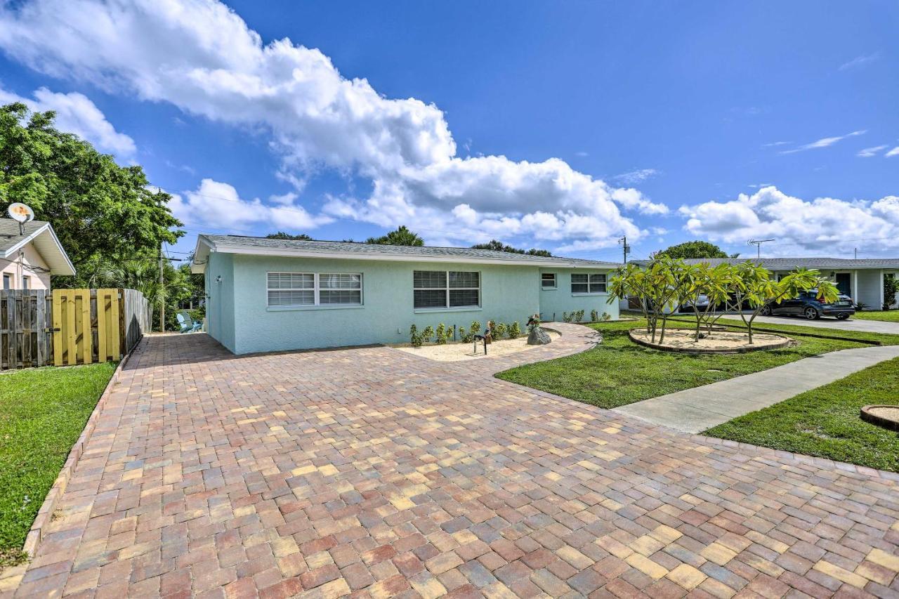 Merritt Island Home Fire Pit And Canal Access! Exteriör bild