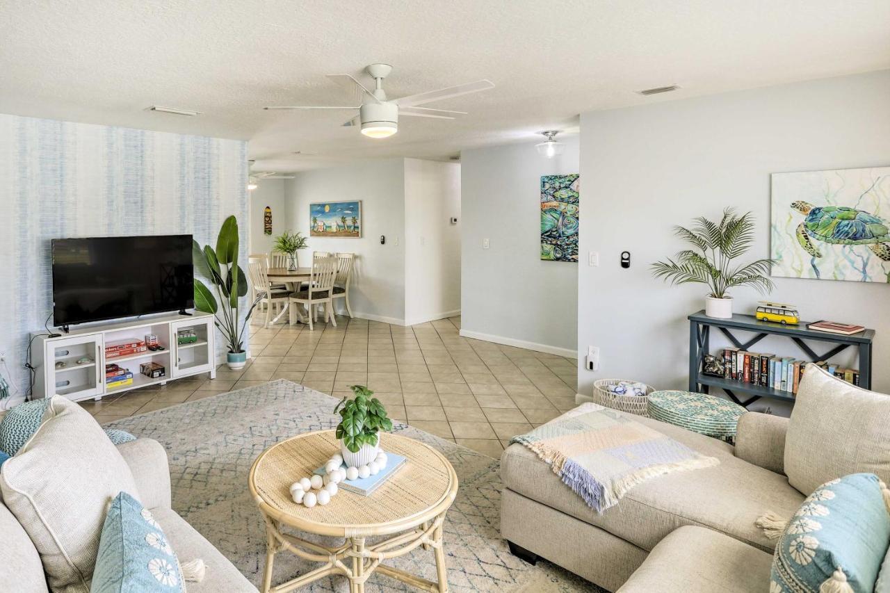 Merritt Island Home Fire Pit And Canal Access! Exteriör bild